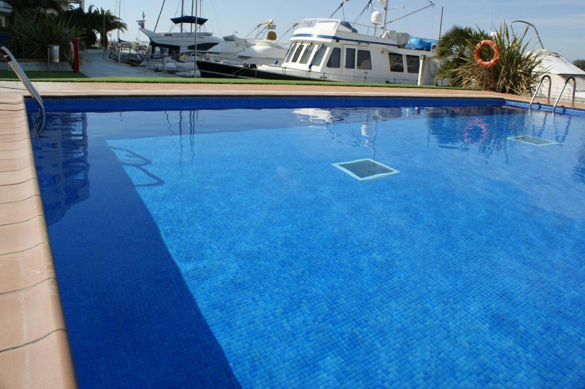 Precioso Piso Con Vista Al Canal Y Piscina En Roses Av-69 Zewnętrze zdjęcie